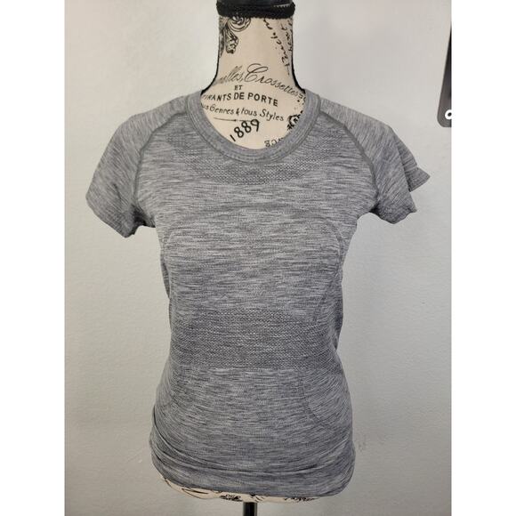 Lululemon Pullover Sz 6 Run Swiftly Short Sleeves Gray Fitted Crewneck - Picture 2 of 5